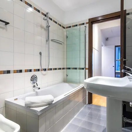 Hemeras Boutique Homes 4bdr Design Mediolan